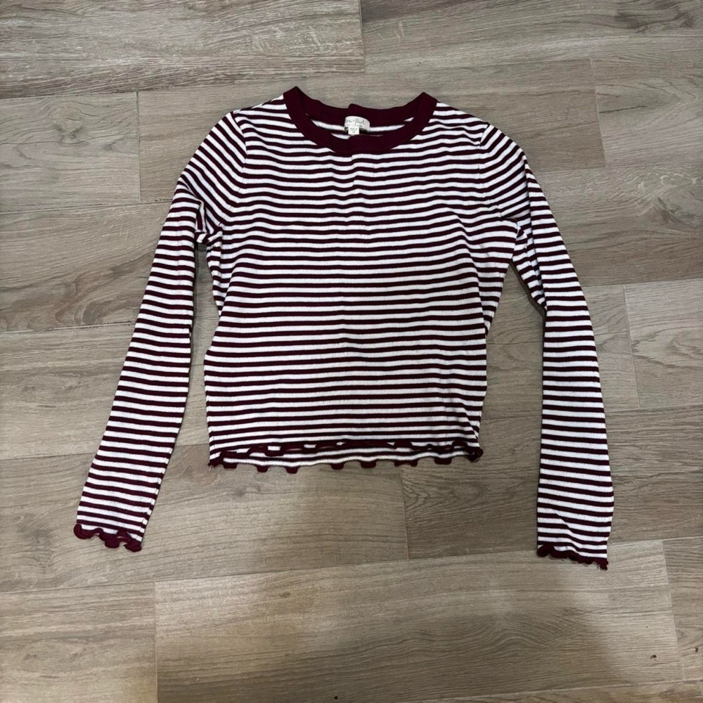 Red & white striped tight fitting long sleeve